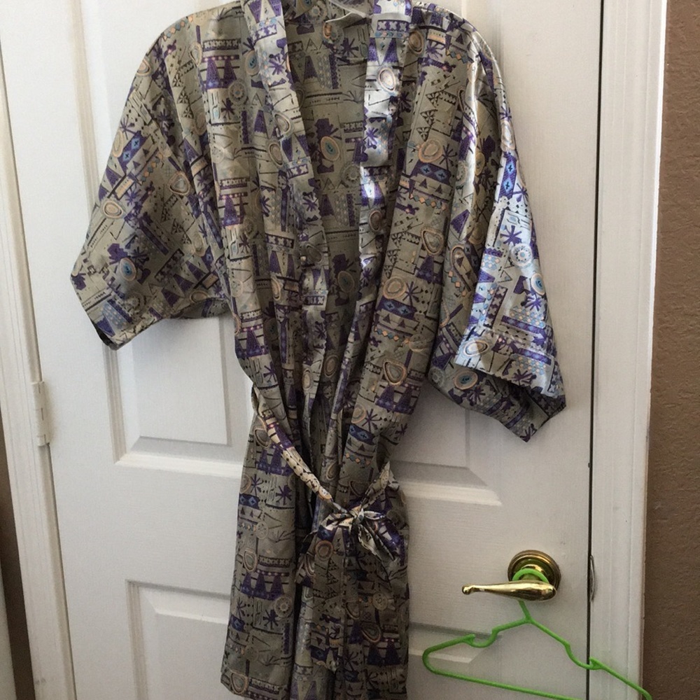 Luxurious wrap robe medium